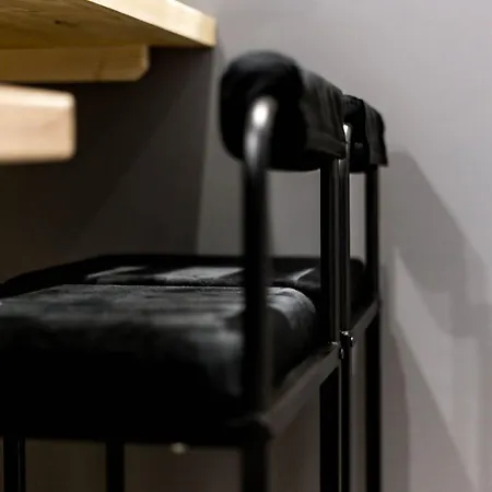 Apartment Quiet Center Ail